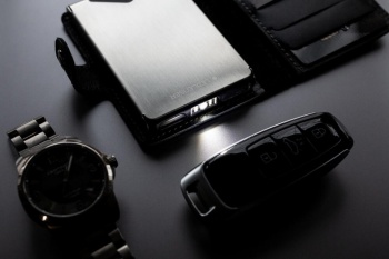 LANTERNA LEDLENSER PORTOFEL BLACK 150LM+ACUM+USB - Img 5