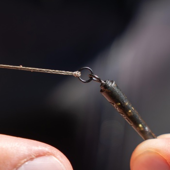 TIJA PLUMB BAG CU VARTEJ AVID CARP OUTLINE FLECKTONE SHORT 6CM BAG STEM 5BUC - Img 8