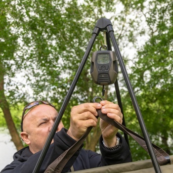 TREPIED PENTRU CANTARIRE AVID CARP PRO-TECT DELUXE TRIPOD - Img 12