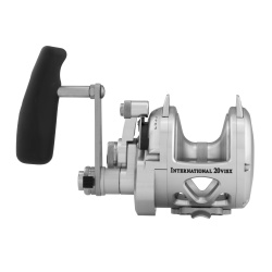 MULTIPLICATOR PENN INTERNATIONAL VISX 20 LEVER DRAG SILVER 4.1:1 / 1.4:1 RIGHT