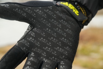 MANUSI BLACK CAT CAT GRIPPER GLOVES MEDIUM - Img 7