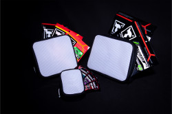 BORSETA JACKALL PENTRU ACCESORII L WHITE BLACK