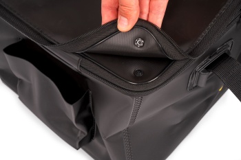 GEANTA PESTI VII BLACK CAT XL BAIT CARRIER 61X42X35CM - Img 3