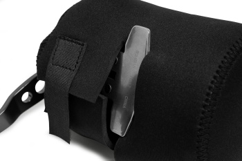 HUSA MULINETA BLACK CAT BUSTER REEL NEOPRENE COVER - Img 2