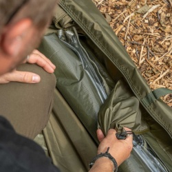 UMBRELA TIP CORT AVID CARP REVOLVE 60'' BROLLY SYSTEM 250X185X138 CM