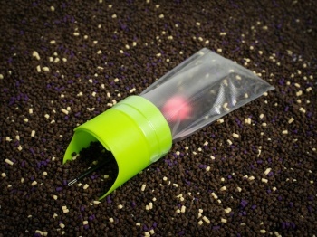 INCARCATOR PUNGI PVA DELPHIN BAX PVA LOADER 2IN1 - Img 3