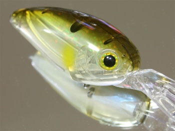 VOBLER HIDE UP HU-300 F 5.8CM 16GR 03 PRISM AYU