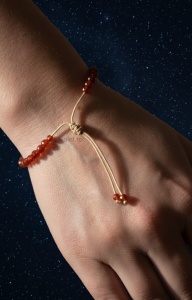 Alet - Bratara Handmade din Aur 14K pentru Zodia Taur, Agat si Carneol