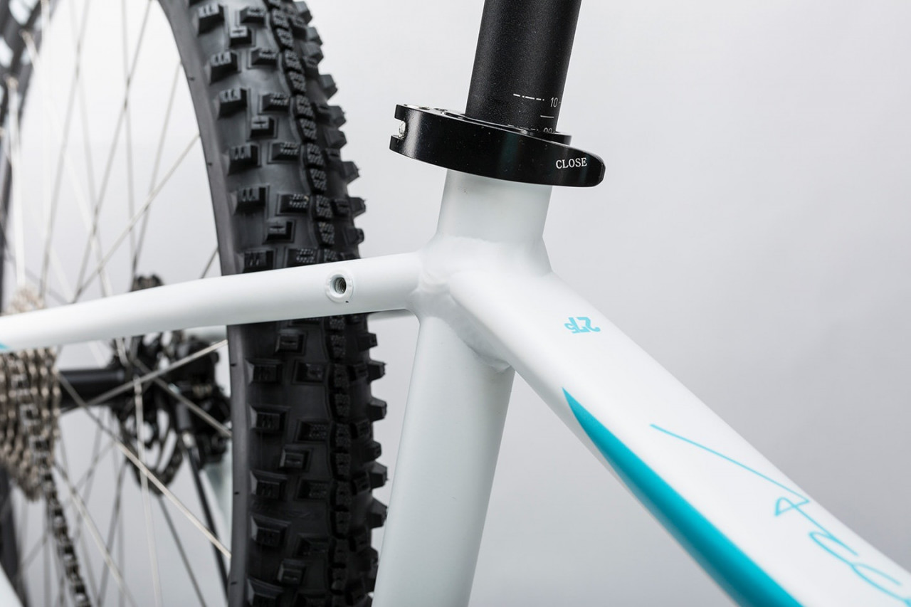 『L』 Construction of Na2Li2Ti6O14@ LiAlO2 Composites as Anode