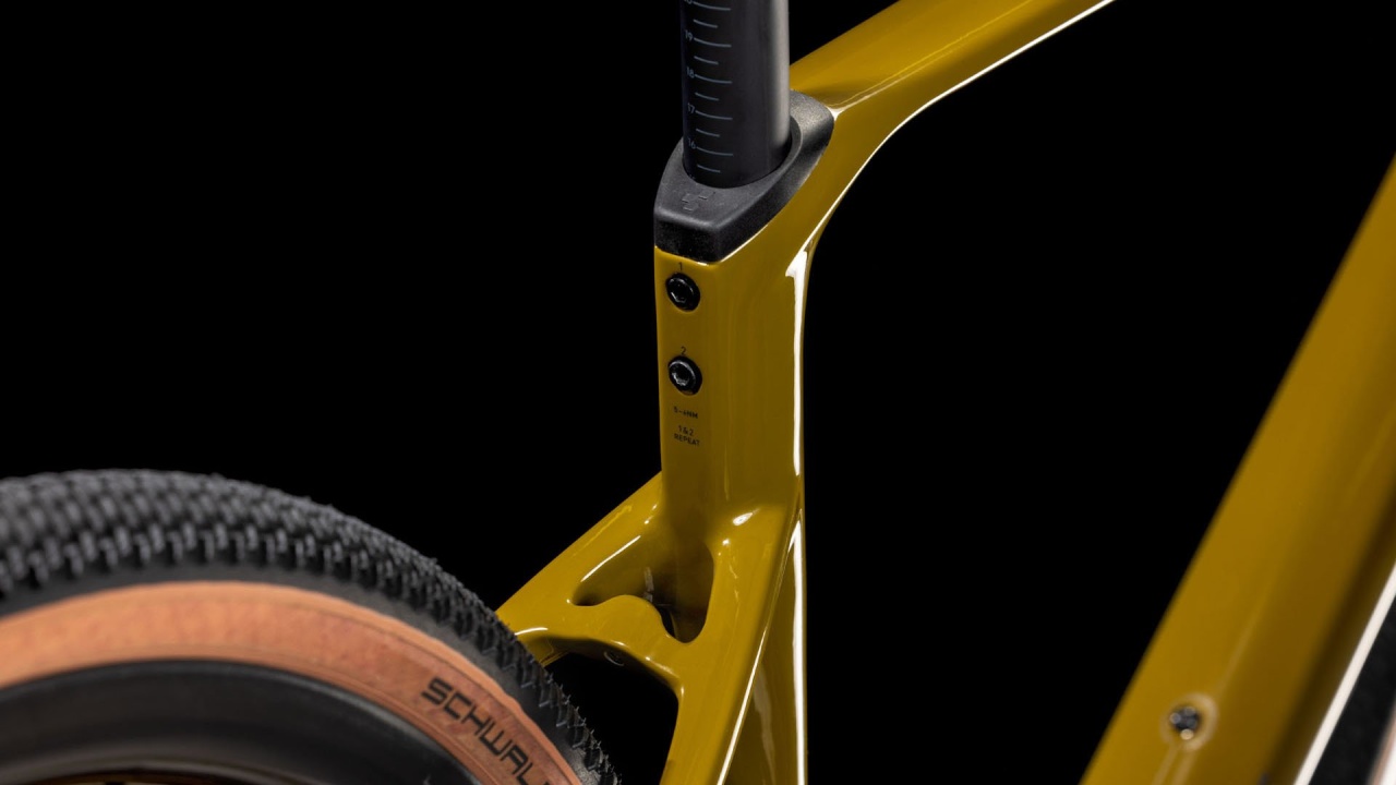 bicicleta-cube-nuroad-c-62-pro