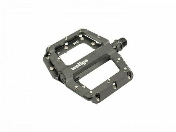 Pedale Wellgo B321DU, alu 6061 CNC, platforma, bucse, cuie schimbabile, negru anodizat, 392gr, AM