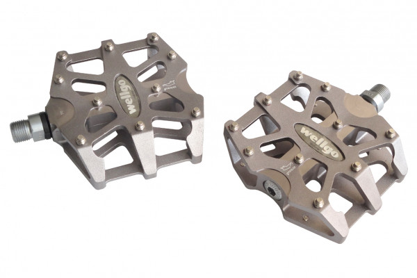 Pedale Wellgo B83 BMX/DH rulmenti cuie schimbabile gri