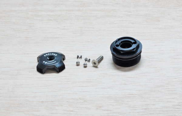 Rock Shox TOPCAP/PRELOAD ADJ KNOB AL 2011 SEKTOR