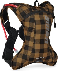Rucsac de hidratare USWE Outlander 2, Maro/Negru, 2L, cu rezervor 1,5 L
