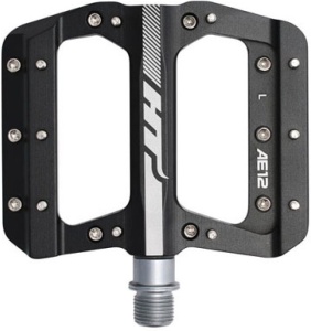 Pedale platforma HT Components AE12, pentru BMX, ax Cromoly, corp aluminiu prelucrat CNC, 20 pini per pedala, negru