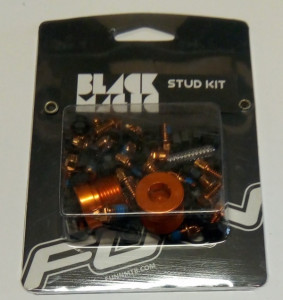 Kit pentru pedale Funn Black Magic (32 cuie schimbabile portocalii, cheie 4mm)