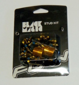 Kit pentru pedale Funn Black Magic (32 cuie schimbabile aurii, cheie 4mm)