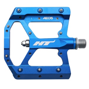 Pedale platforma HT Components AE05, ax titan, corp aluminiu prelucrat CNC, 20 pini per pedala, Albastru inchis