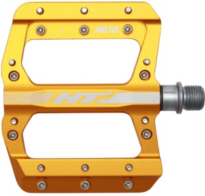 Pedale platforma HT Components AE12, pentru BMX, ax Cromoly, corp aluminiu prelucrat CNC, 20 pini per pedala, Auriu