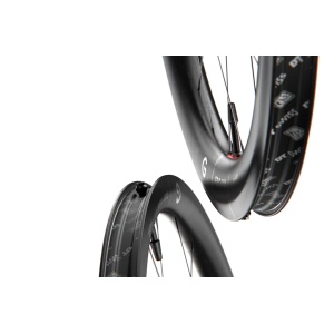 Roata Spate DT Swiss Grc 1100 Dicut 30 DB 27.5 Inch/24 27.5 Inch, 650B, Carbon, Center Lock, 142/12mm TA, Shimano Rd11