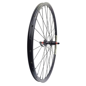 Roata spate Remerx E-Rocky RX3025, Disc 622x25 dubla, simplu capsata, neagra, valva Fv, 32 spite Sapim Leader negre, nipluri negre, butuc alu Quando ME6R, negru, 4rulmenti, caseta alu 8/9/10/11pinioane, ax excentric