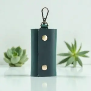 Port Chei Nino Verde Cu Accesoriu Metalic