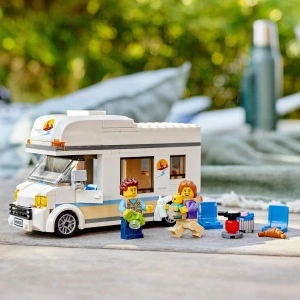 LEGO City, Rulota de vacanta, 190 piese - Img 2