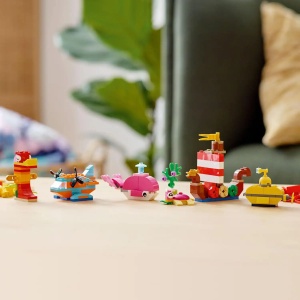 LEGO Classic, Distractie creativa in ocean, 333 piese - Img 5