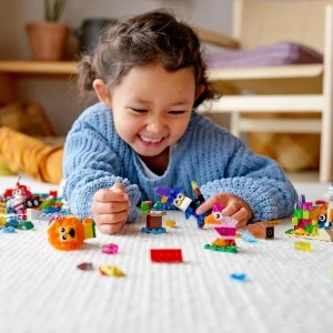 LEGO Classic, Caramizi transparente creative, 500 piese - Img 3