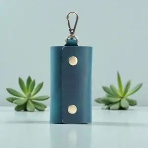 Port Chei Nino Albastru Cu Accesoriu Metalic
