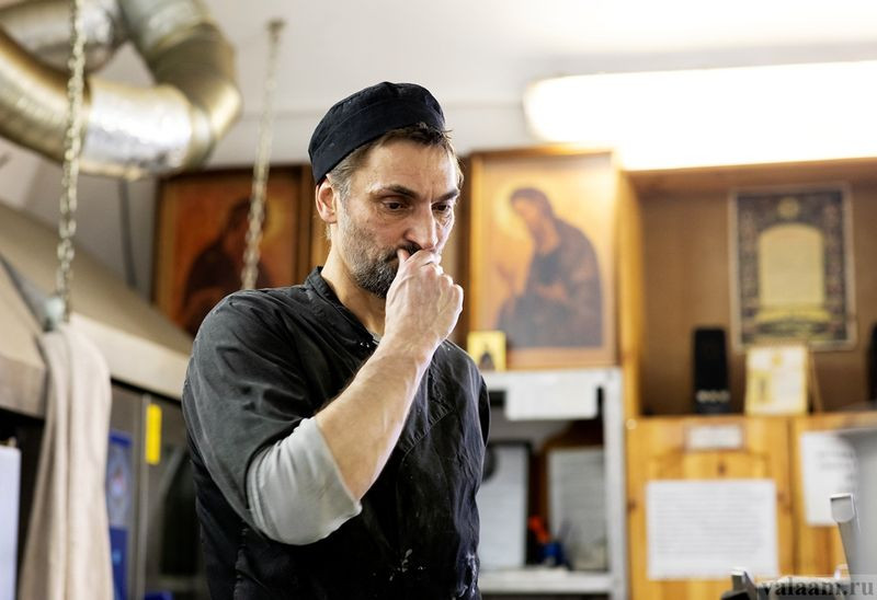 De ce Dumnezeu unor oameni le dă multe încercări, în timp ce altora nu le dă deloc?
