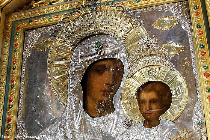 Maica Domnului îi hrănea pe călugării nevoitori