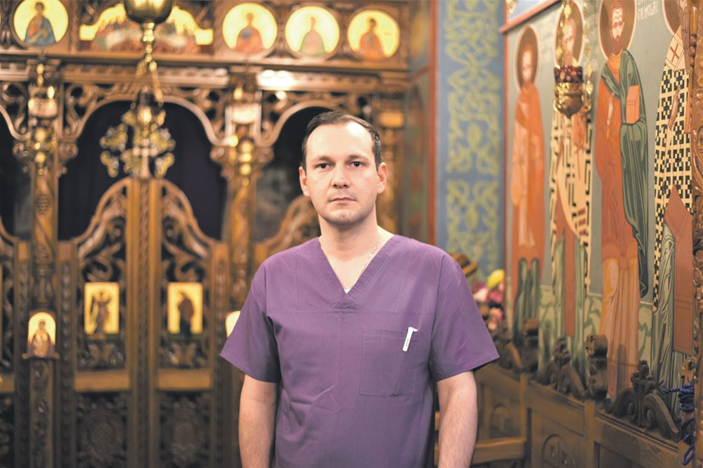 Medic celebru, criticat că a adus credința în spitale: „Medicina este profesia unde Dumnezeu este cel mai prezent”