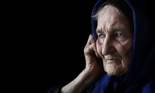 Scrisarea mamei: „Azi, te deranjează prezența mea în căminul tău și simt că abia aștepți să plec..”