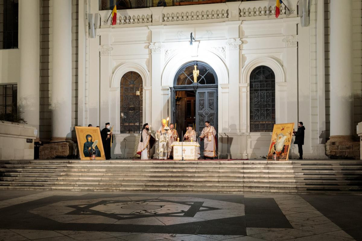 Autodenunț: La Catedrala Mitropolitană din Iași, la slujba Învierii au fost credincioși!