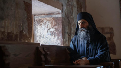 Lăsaţi să ne vorbească pe noi de rău. Iar noi ne vom strădui să facem bine