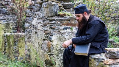 Rugăciunea este o doctorie foarte folositoare