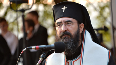Când noi oamenii ne credem dumnezei, Dumnezeu alege ceva care nu se vede să ne arate nouă tuturor măsura!