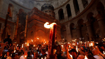 Ierusalim: Ceremonia pogorârii Sfintei Lumini va avea loc și în acest an