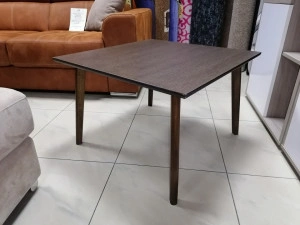 Klub sto 68 x 68