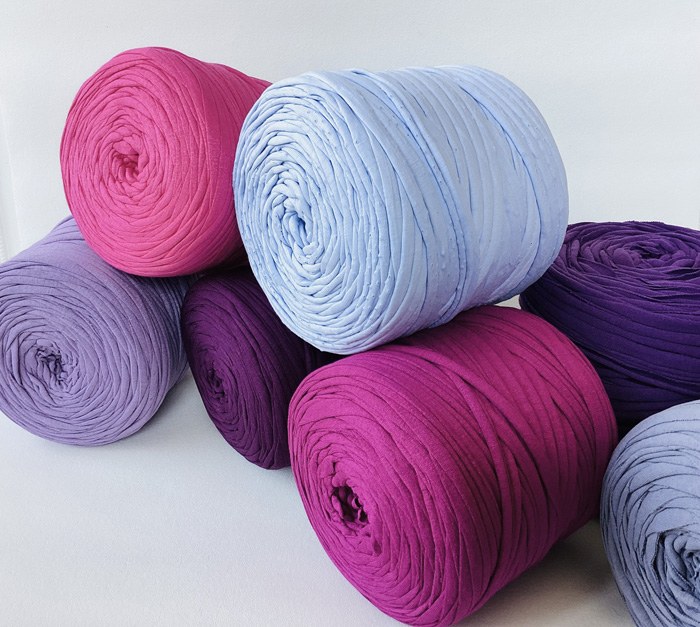 Yarn Art Maccheroni Fir tip panglica, realizat din bumbac reciclabil pretricotat, ideal pentru crosetat genti, covorase, cosuri, landouri si diverse decoratiuni si accesorii