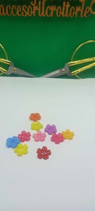 Nasturi Plastic Floare 13 mm Set 10 bucati C 9