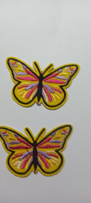 Aplicatie brodata Fluture Galben 6,5 x4,5 cm