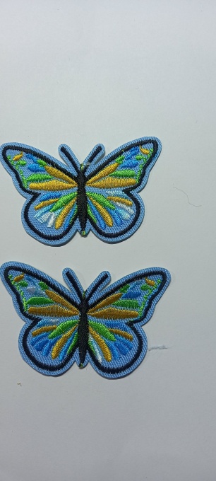 Aplicatie brodata Fluture Bleu 6,5 x4,5 cm
