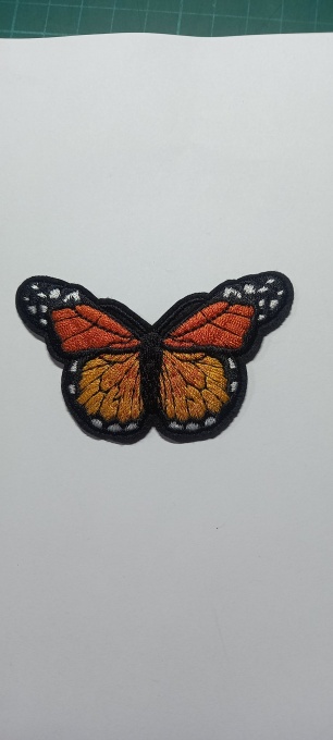 Aplicatie brodata Fluture Negru 7,5 cm /4,5 cm