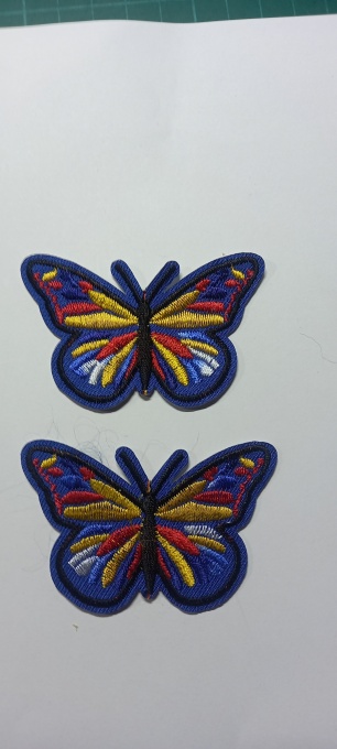 Aplicatie brodata Fluture Albastru 6,5 x4,5 cm