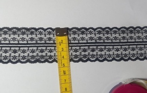Dantela Fixa Neagra Latime 4 cm Model 21 Rola 10 m