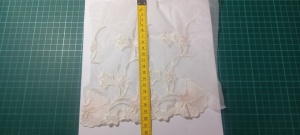Broderie pe tulle Crem Latime 20 cm Mod 40 Cupon 13 m