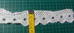 Dantela bumbac alba Latime 4 cm Model 6 Rola cca 13 m