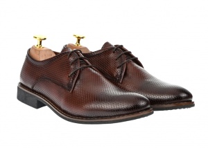 Pantofi barbati maro, eleganti din piele naturala perforata - 027M - Img 2